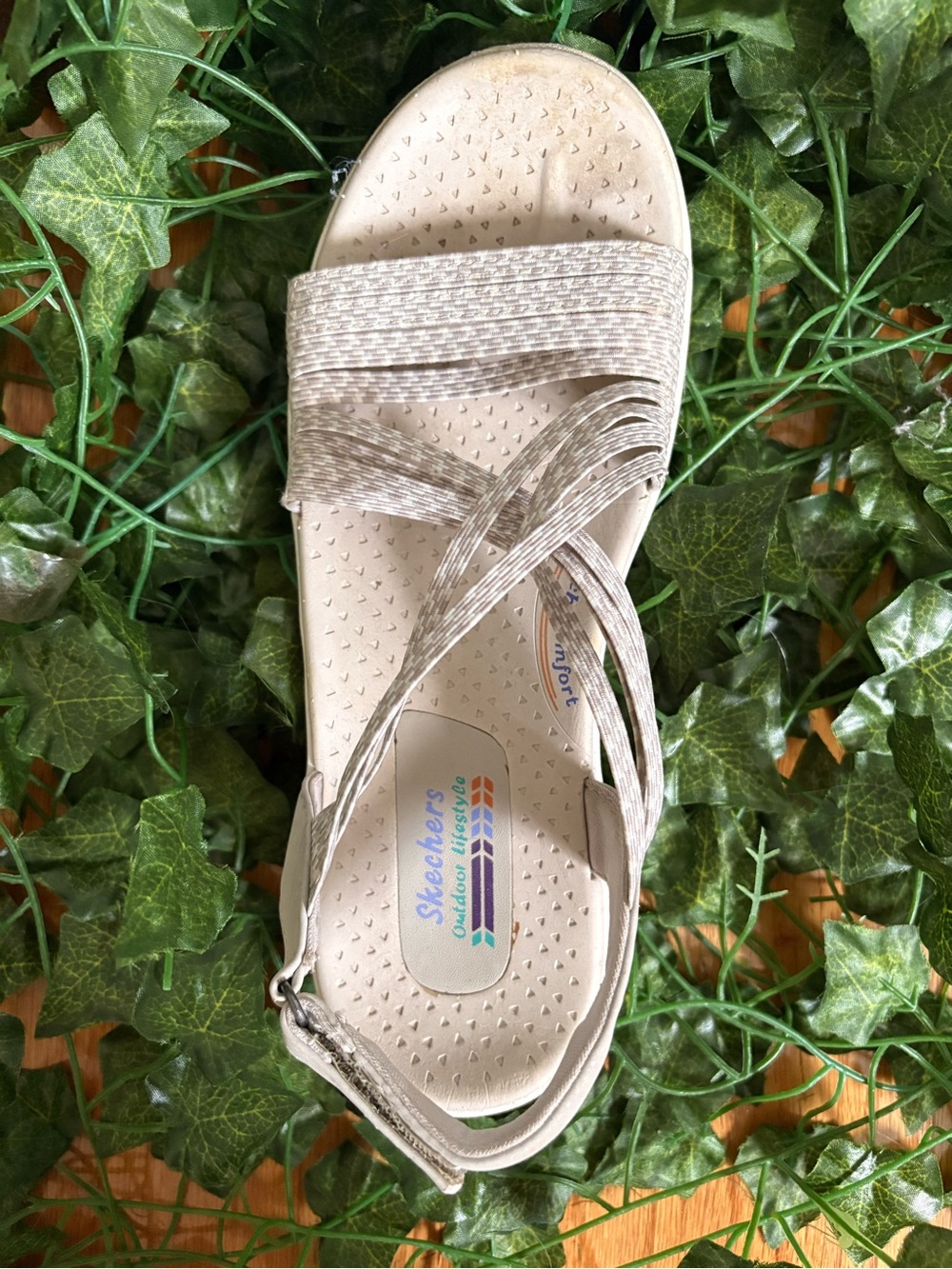 Skechers Women's Light Beige Strappy Comfort Sandals - Picture 4 of 4